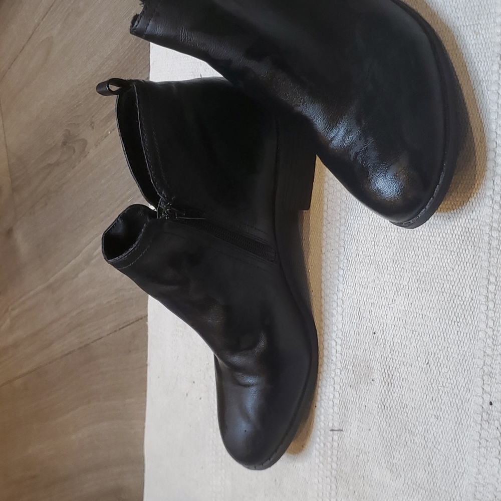 Ankle Boots - Picture 4 of 5
